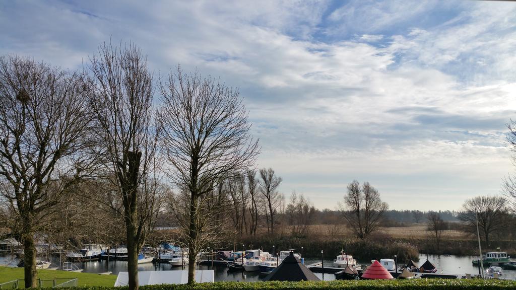 Hotel De Brabantse Biesbosch Werkendam Exteriér fotografie