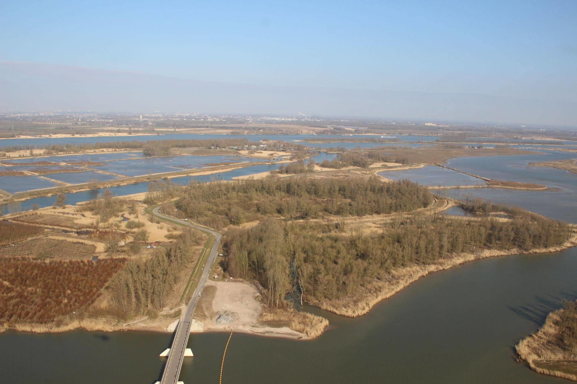 Hotel De Brabantse Biesbosch Werkendam Exteriér fotografie